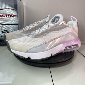 🆕 Nike	Air Max 2090 GS 'Platinum Tint Light Violet' - Womens 8.5